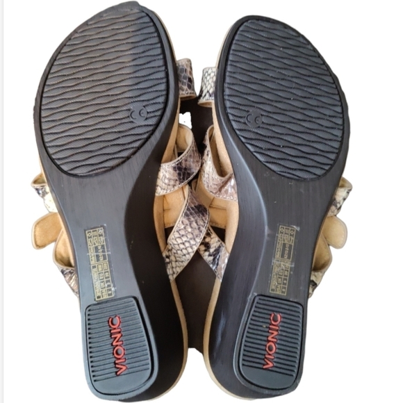 Vionic snake print sandals - Picture 8 of 8